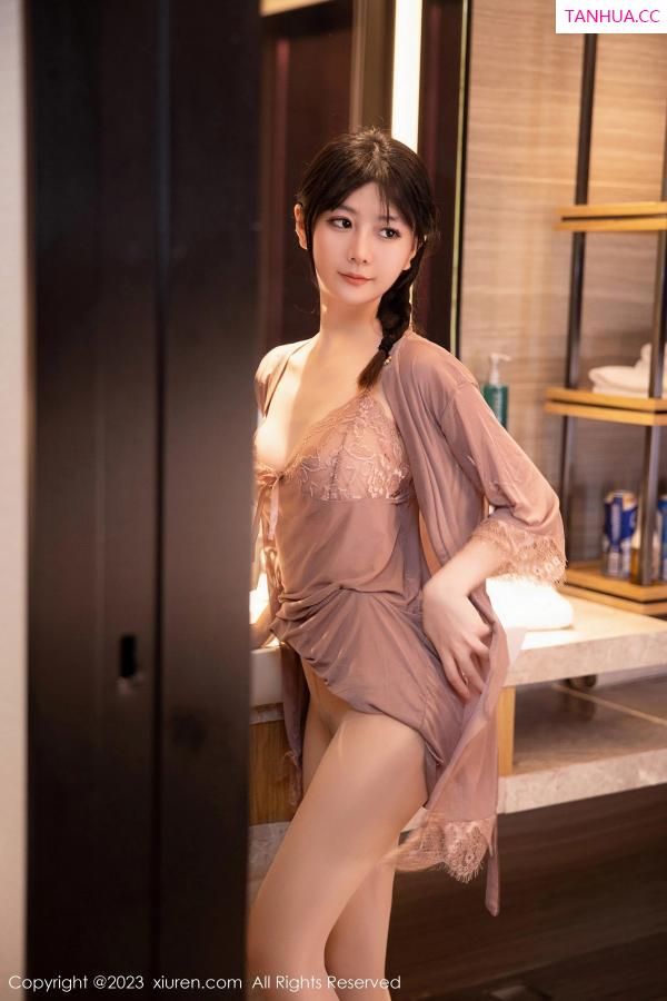   [XiuRen]高清写真图 2023.04.11 No.6558 谢小蒽 丝袜美腿第2张图片